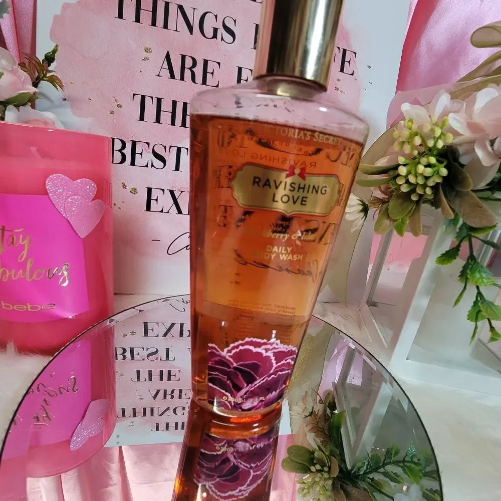Victoria's Secret RAVISHING LOVE  Body Wash   8.4 fl   Oz New
